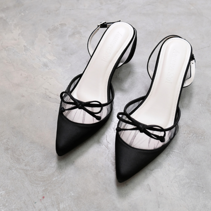 Faye Heels