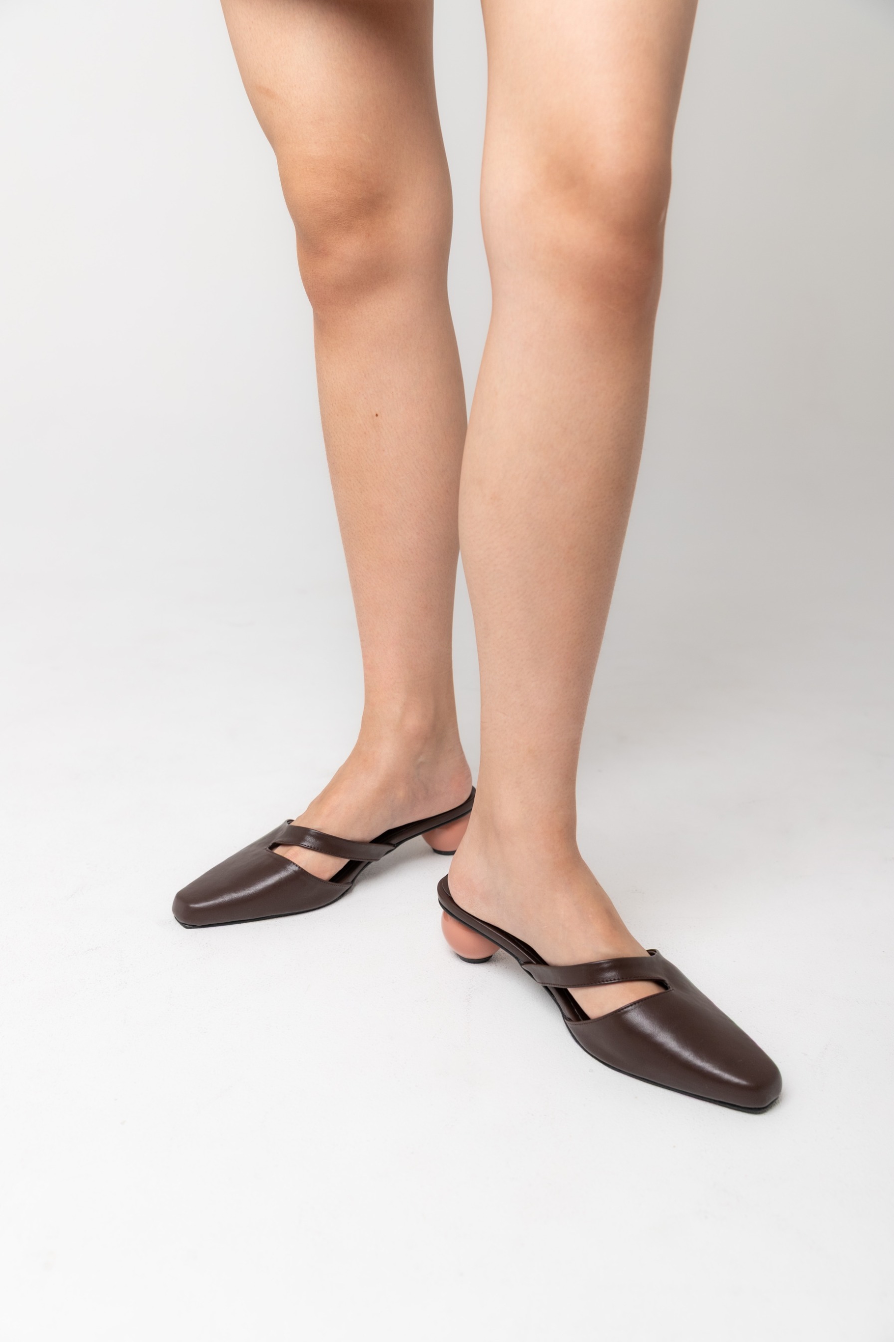 Inez Heel