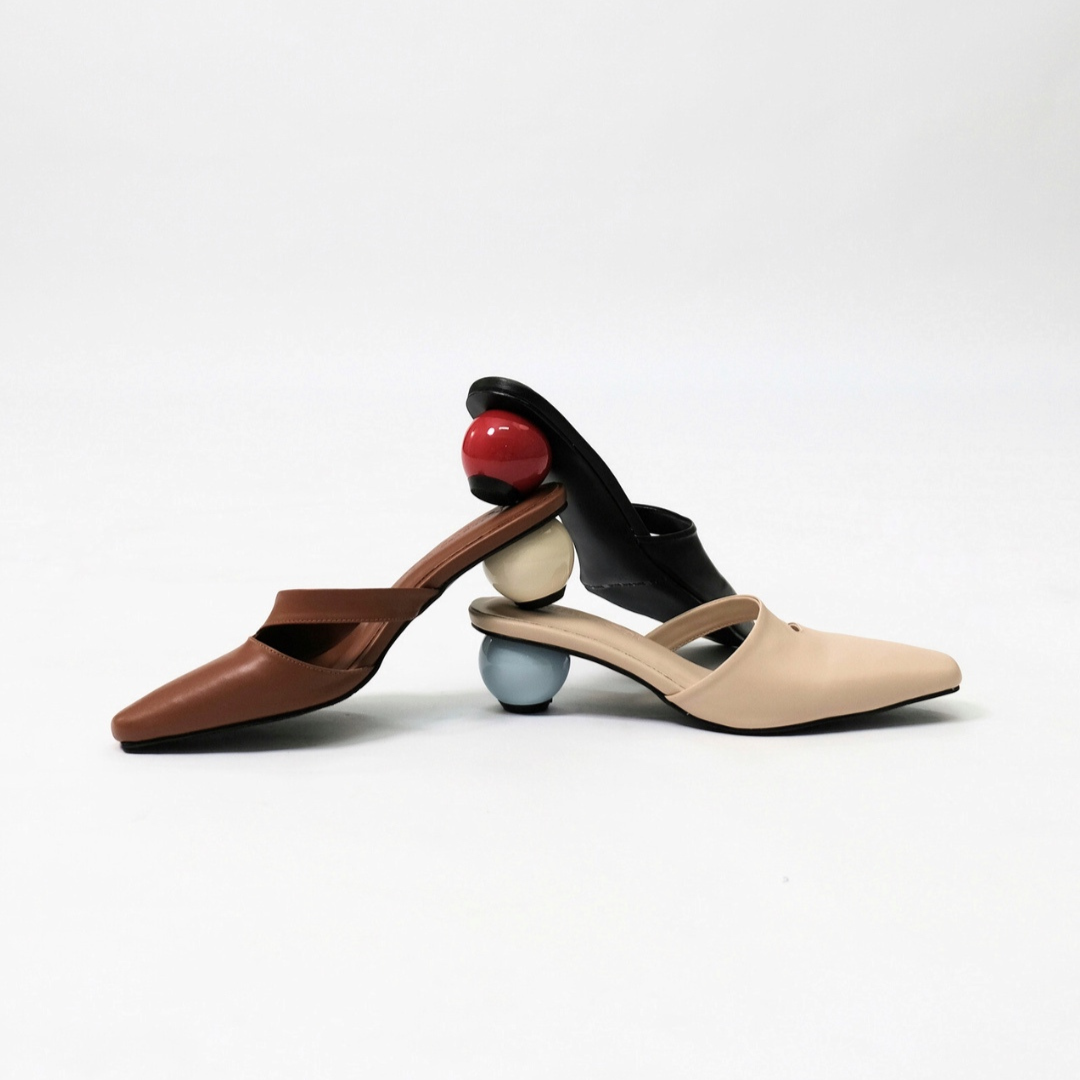 Inez Heel