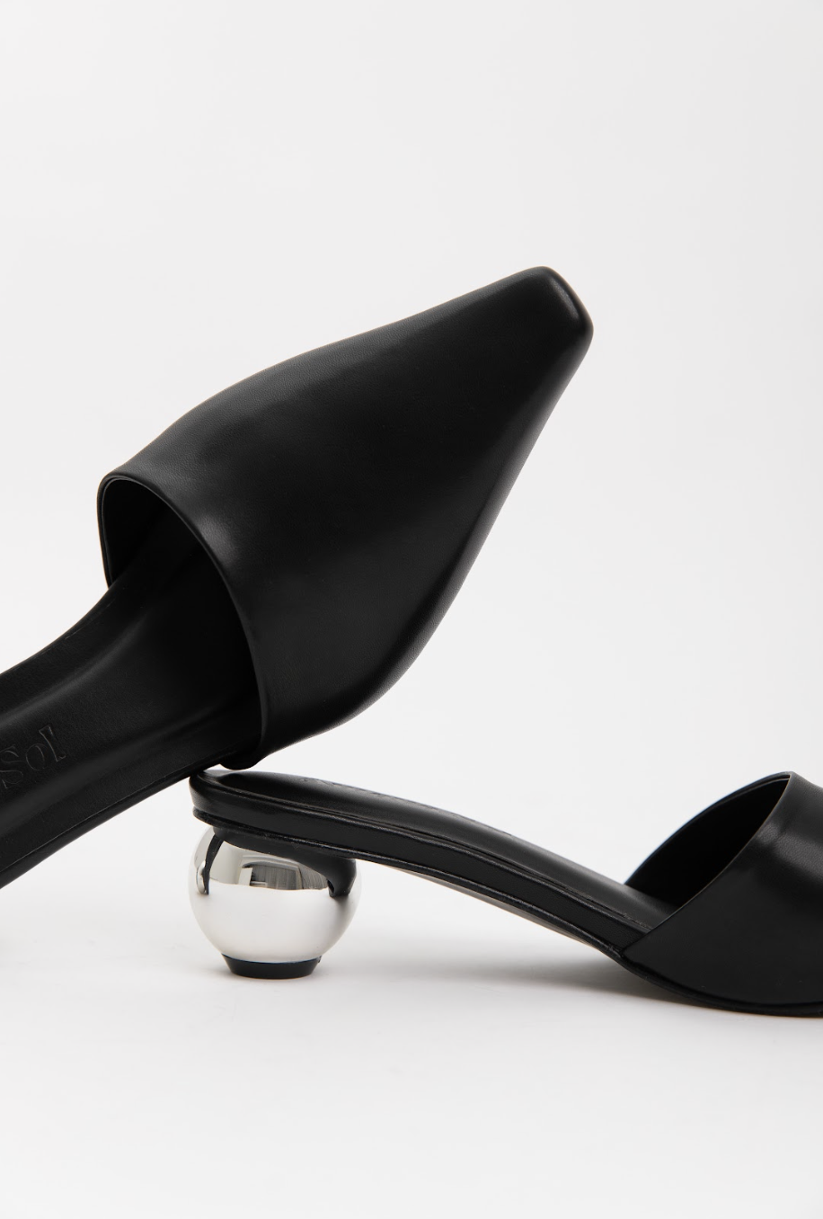 Joan Heel