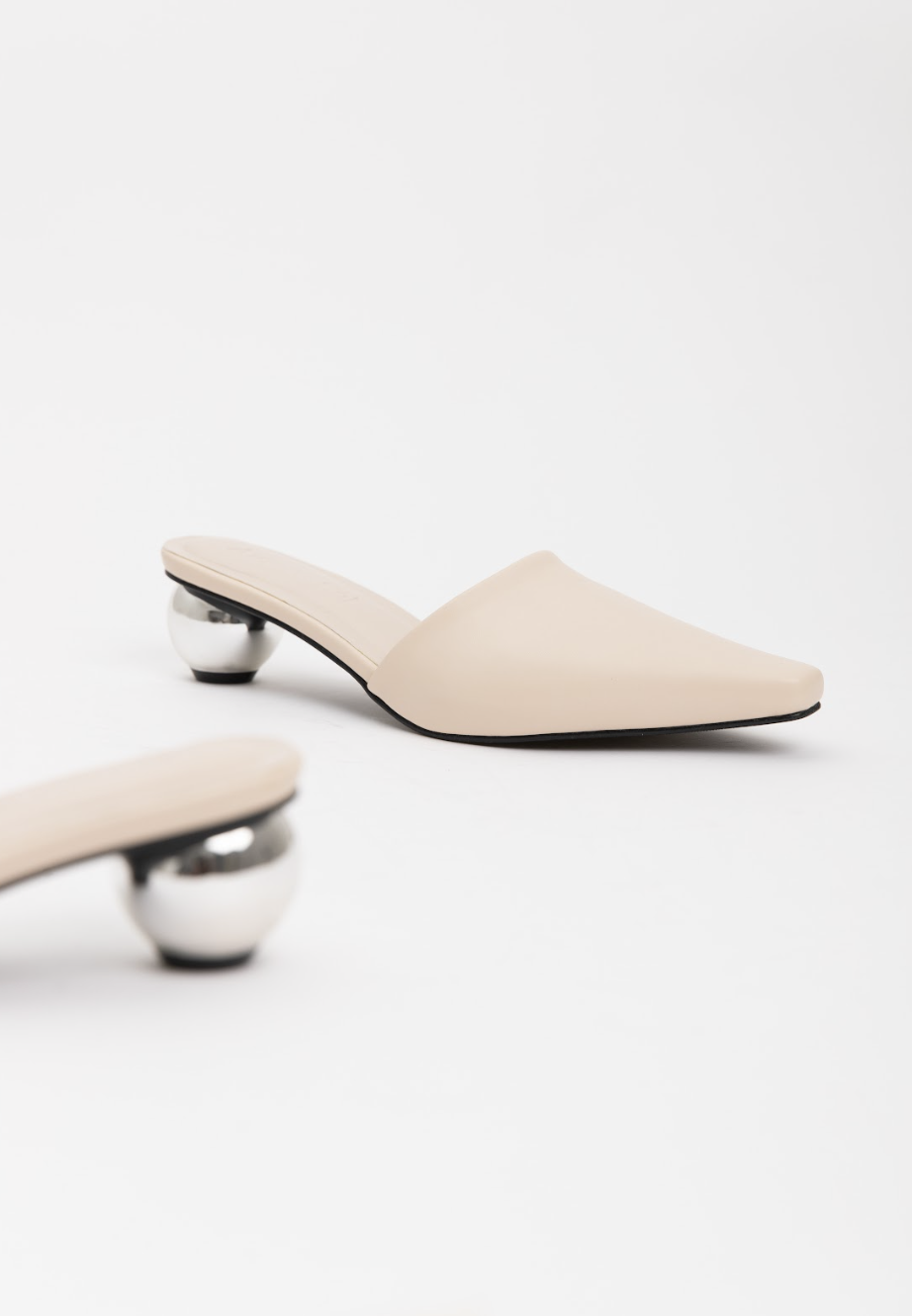 Joan Heel