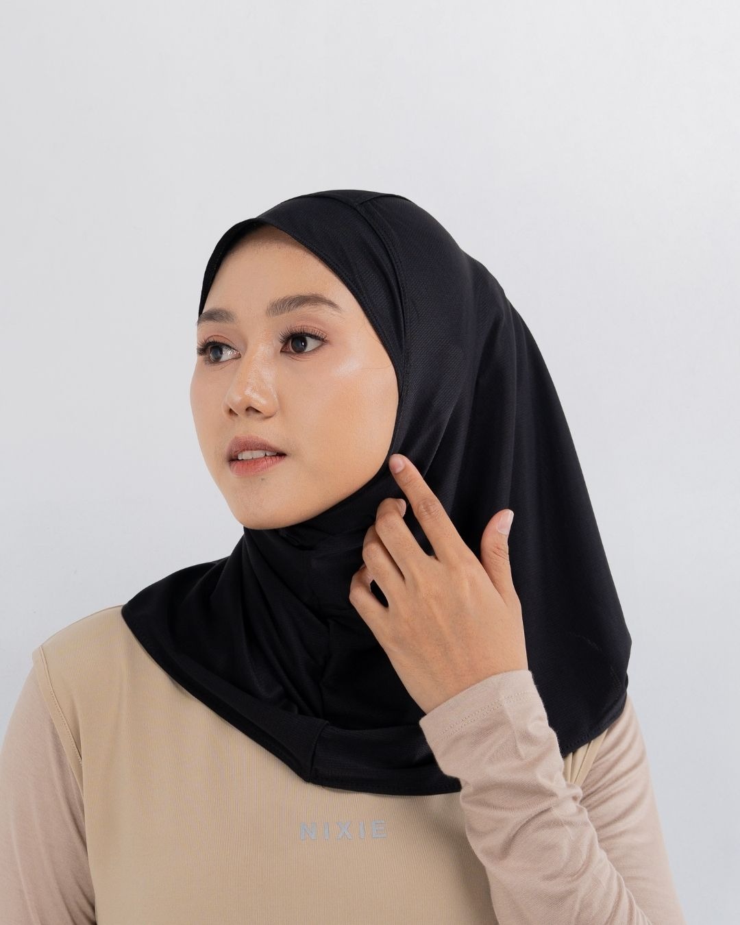 Line Performance Hijab – Top Performance Active Hijab