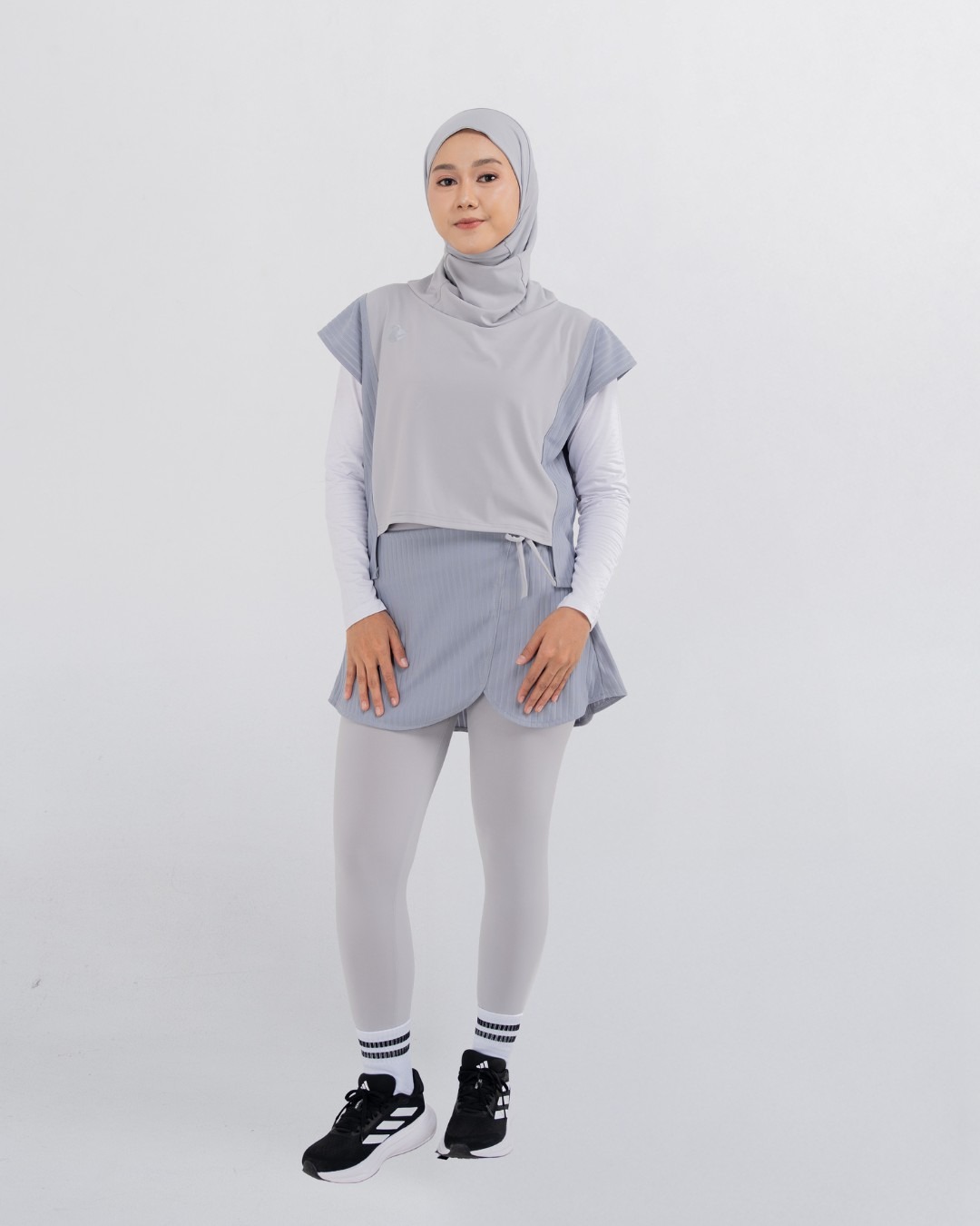Serena Motion Fit Grey Soft Blue – One Set (Vest Hijab dan Legging Rok)