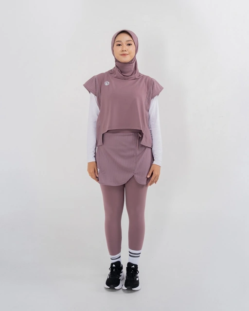 Image of Serena Motion Fit Plum – One Set (Vest Hijab dan Legging Rok)