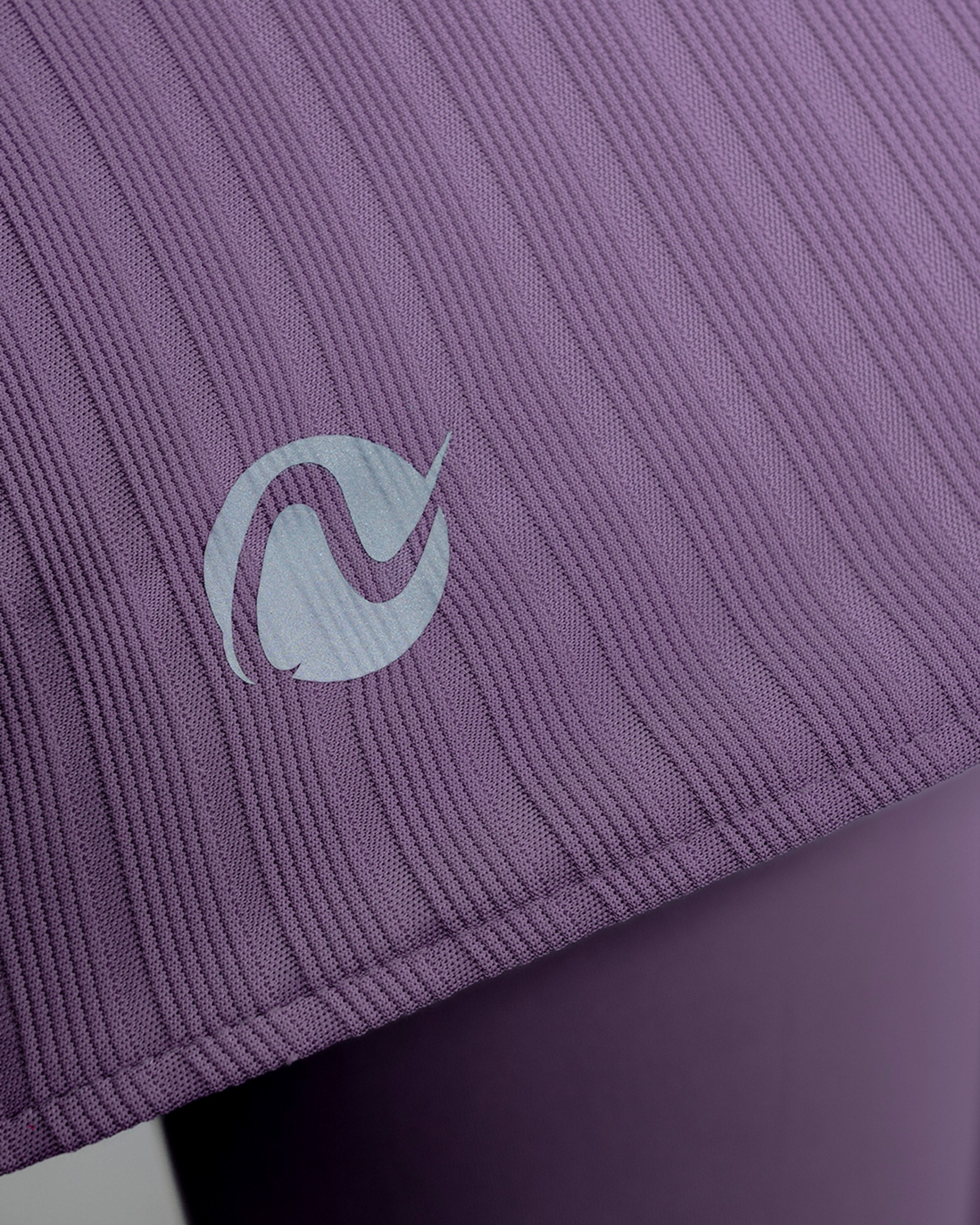 Serena Motion Fit Plum – One Set (Vest Hijab dan Legging Rok)