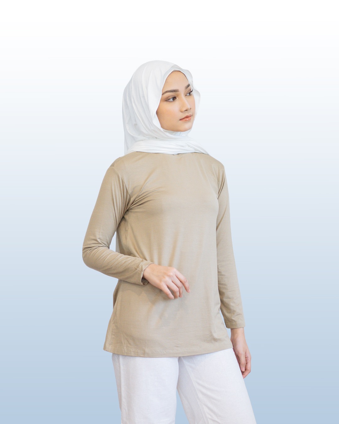 Basic Top Inner Khaki by Nixie Active