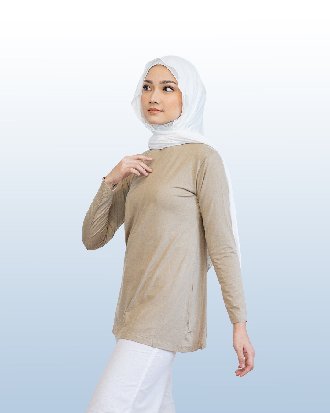 Basic Top Inner Khaki by Nixie Active