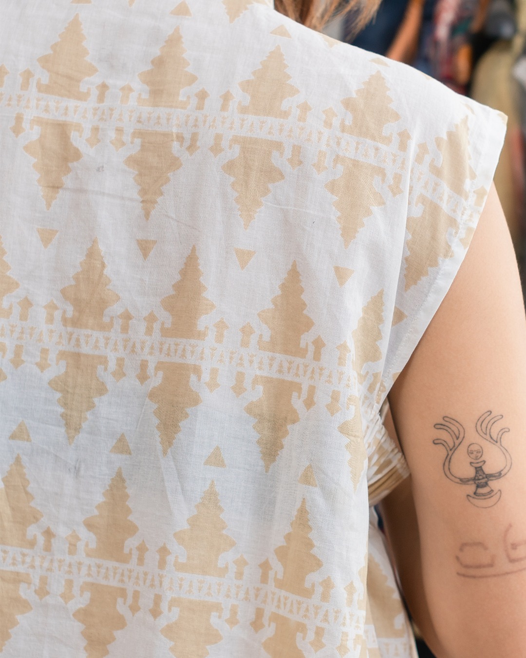 Blus Sleeveless Sanctum - Krem