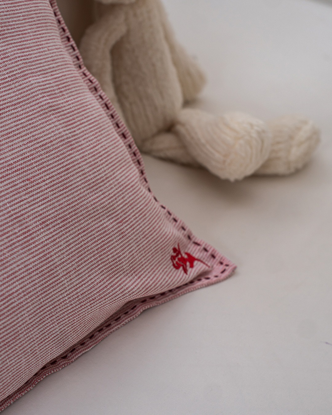 Cushion Cover Stripe Sedap Malem - Pink