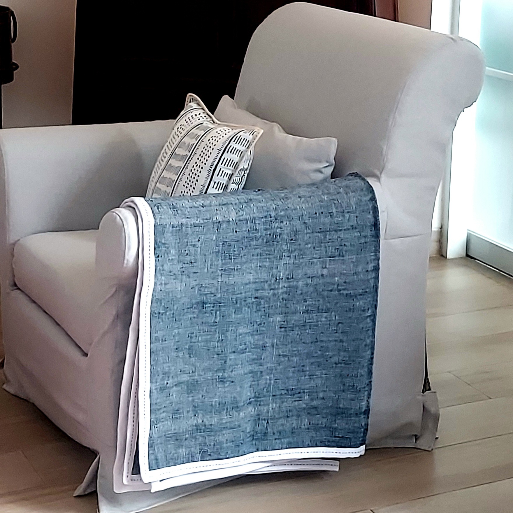 Throw Hand Woven - Blue Jeans
