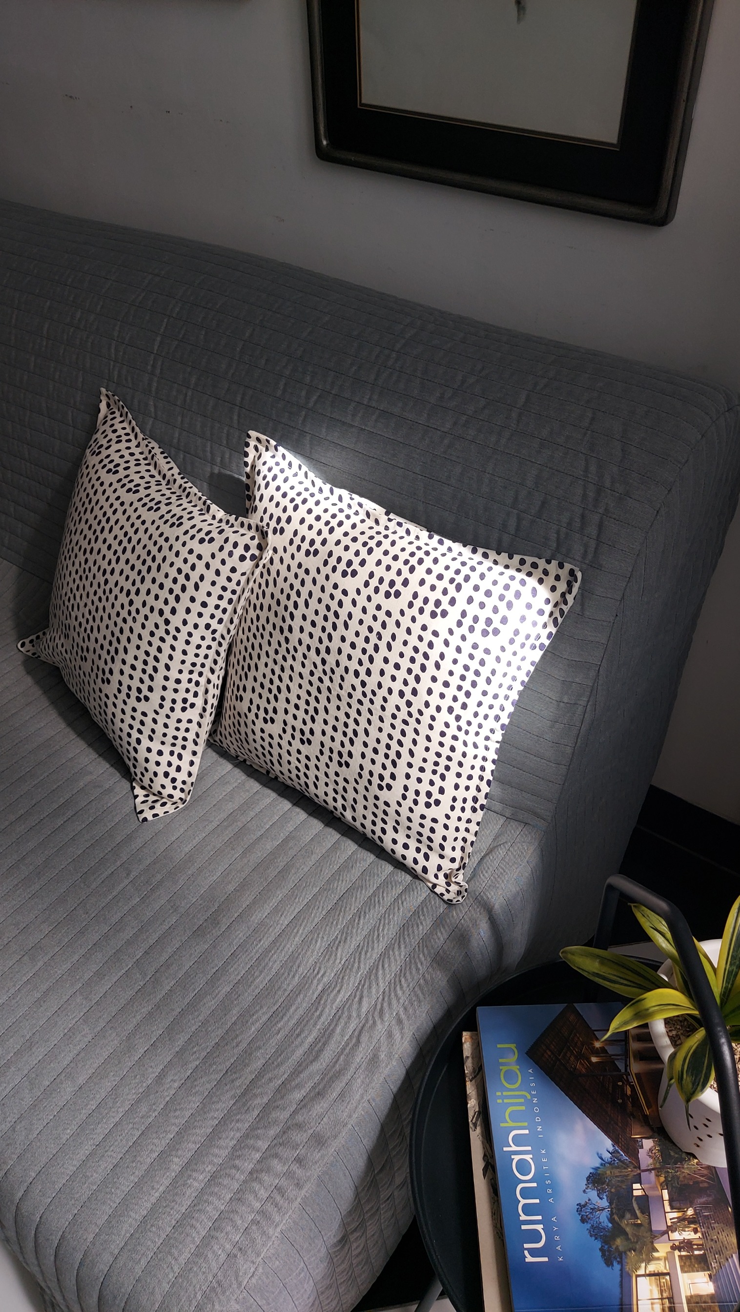 Cushion Cover Gerimis - Navy