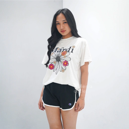 Image of MO Kaos Wanita Gambar Bunga Kerah Bulat Lengan Pendek Bahan Katun - Women Short Sleeve Md Cotton Graphic Tee All Size