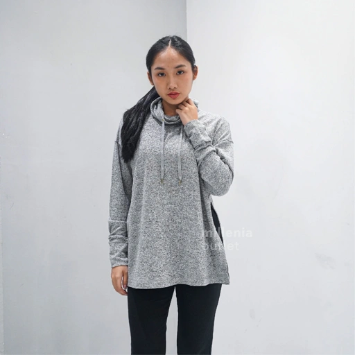 Image of Sweater Turtleneck Wanita dengan Tali Leher - Women Turtleneck Sweater