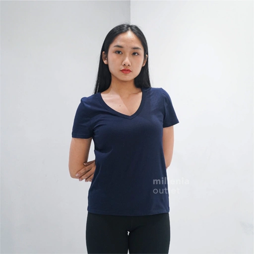 Image of Kaos Basic V-neck Wanita Lengan Pendek - Women Basic Casual Tee