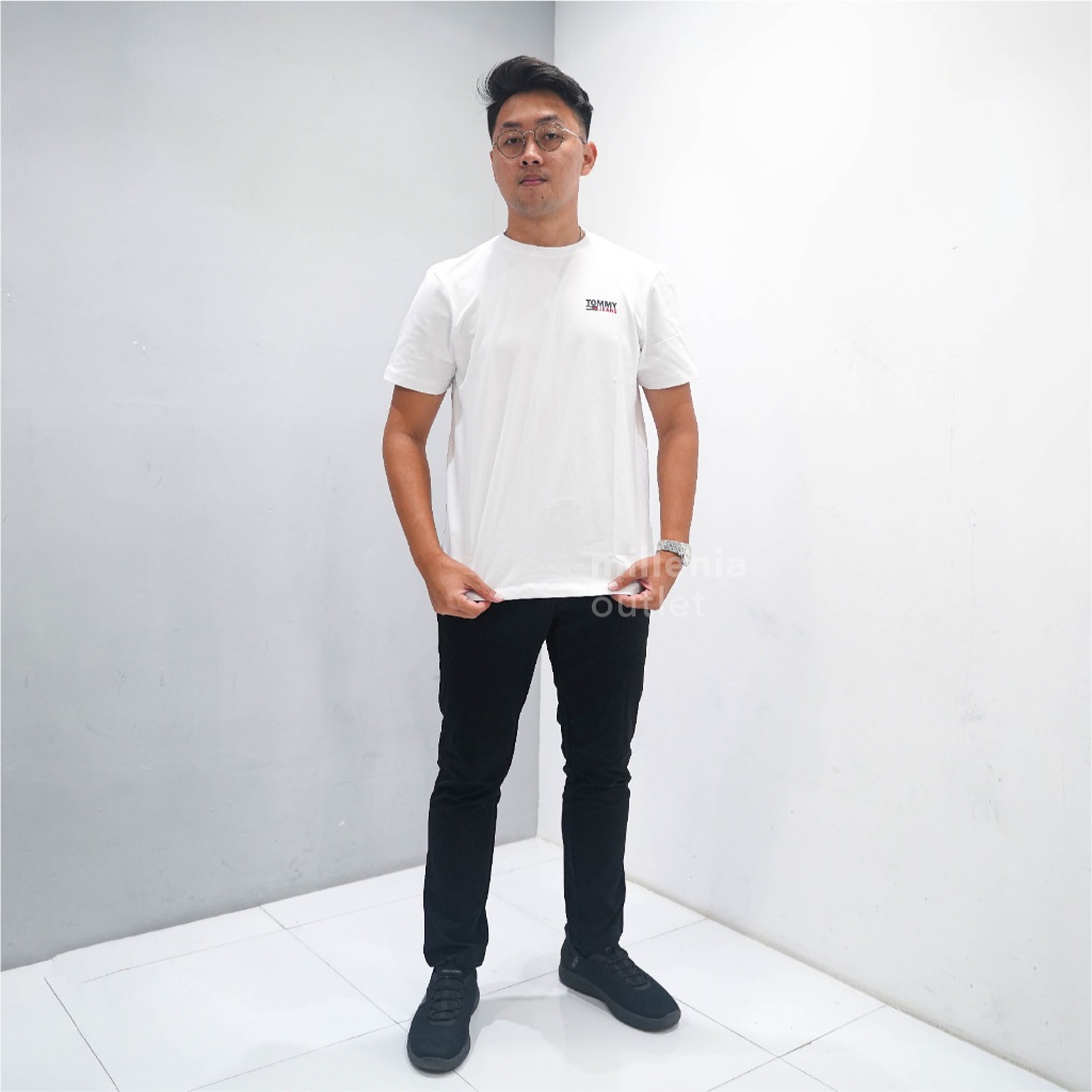 MO Kaos Lengan Pendek Pria - Men Cotton Regular Fit Printed T-shirt