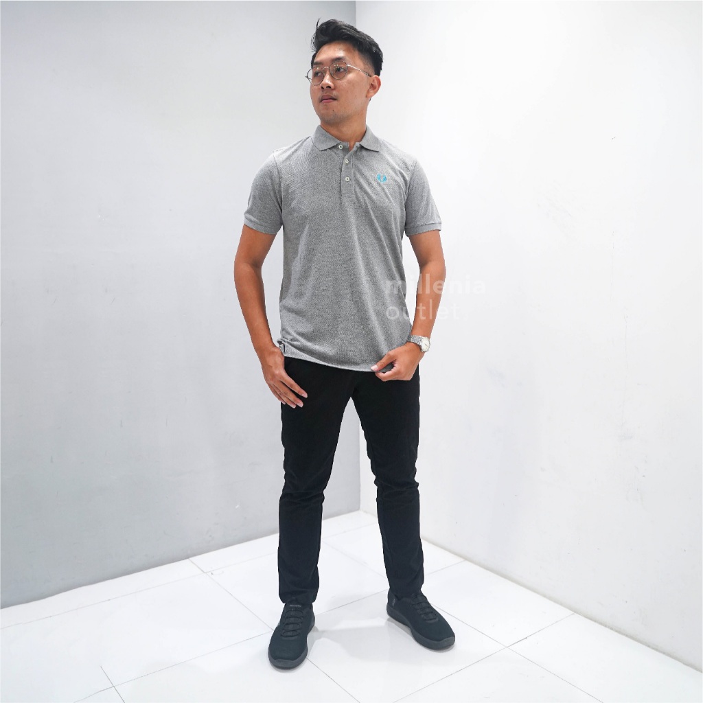MO Kaos Polo Pria Lengan Pendek - Men FP Polo Shirt Cotton Pique with a Two-Button Placket