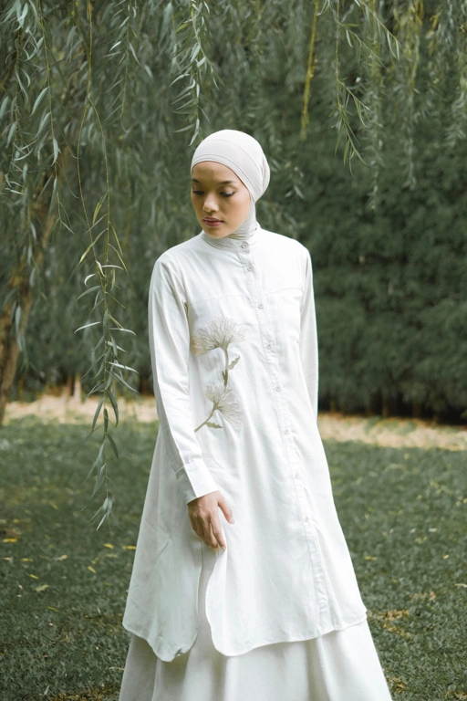 Image of Sekar Tunik Natural by Tufine