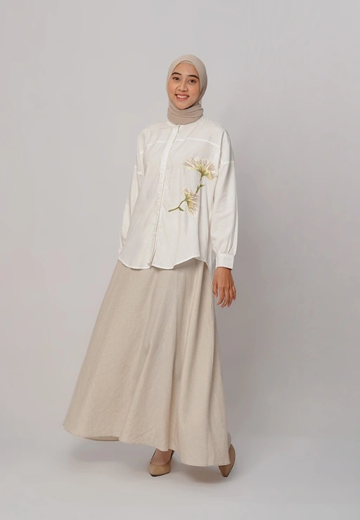 Image of Sekar Shirt Broken White by Tufine