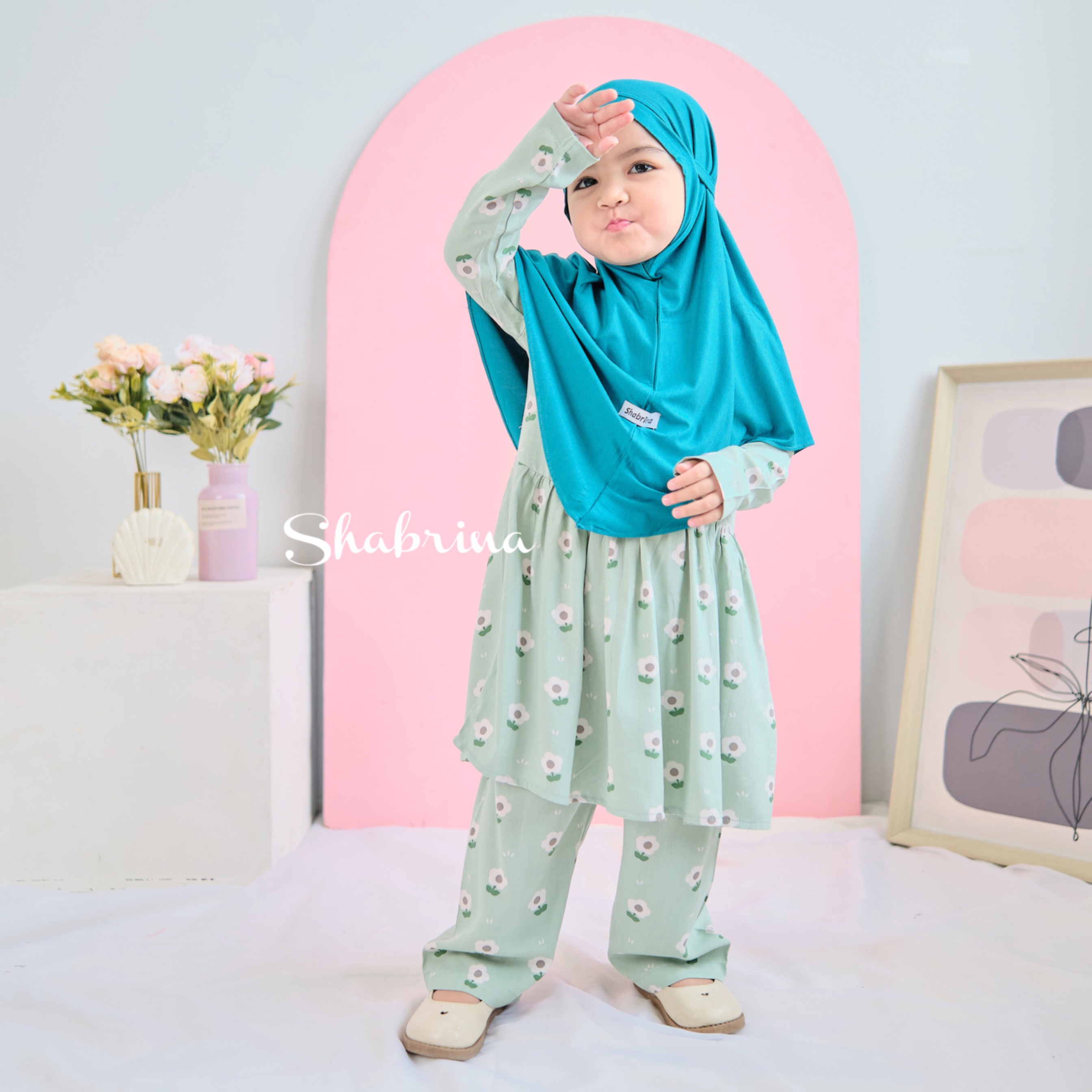 Zahra Set (size XS, S, M, L) by Shabrina