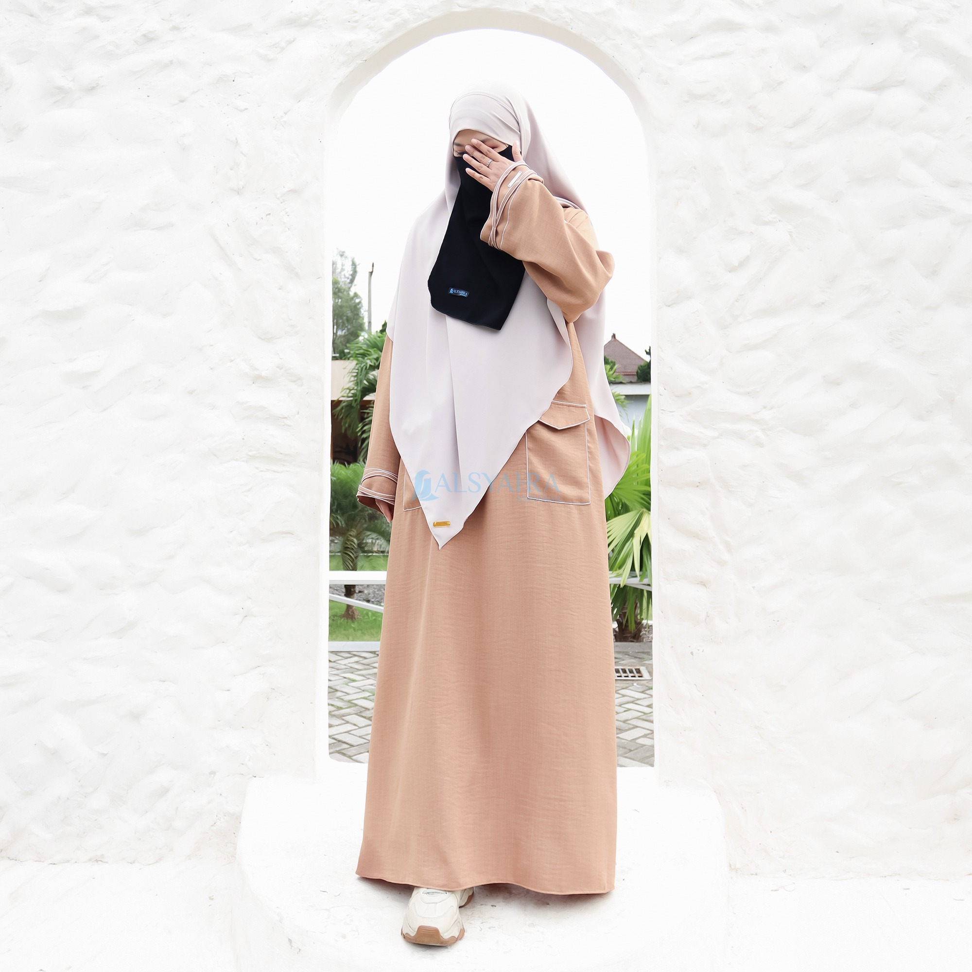 Alsyahra Exclusive - Abaya Nayyara Pocket Cross Linen Alexandria Signature Premium