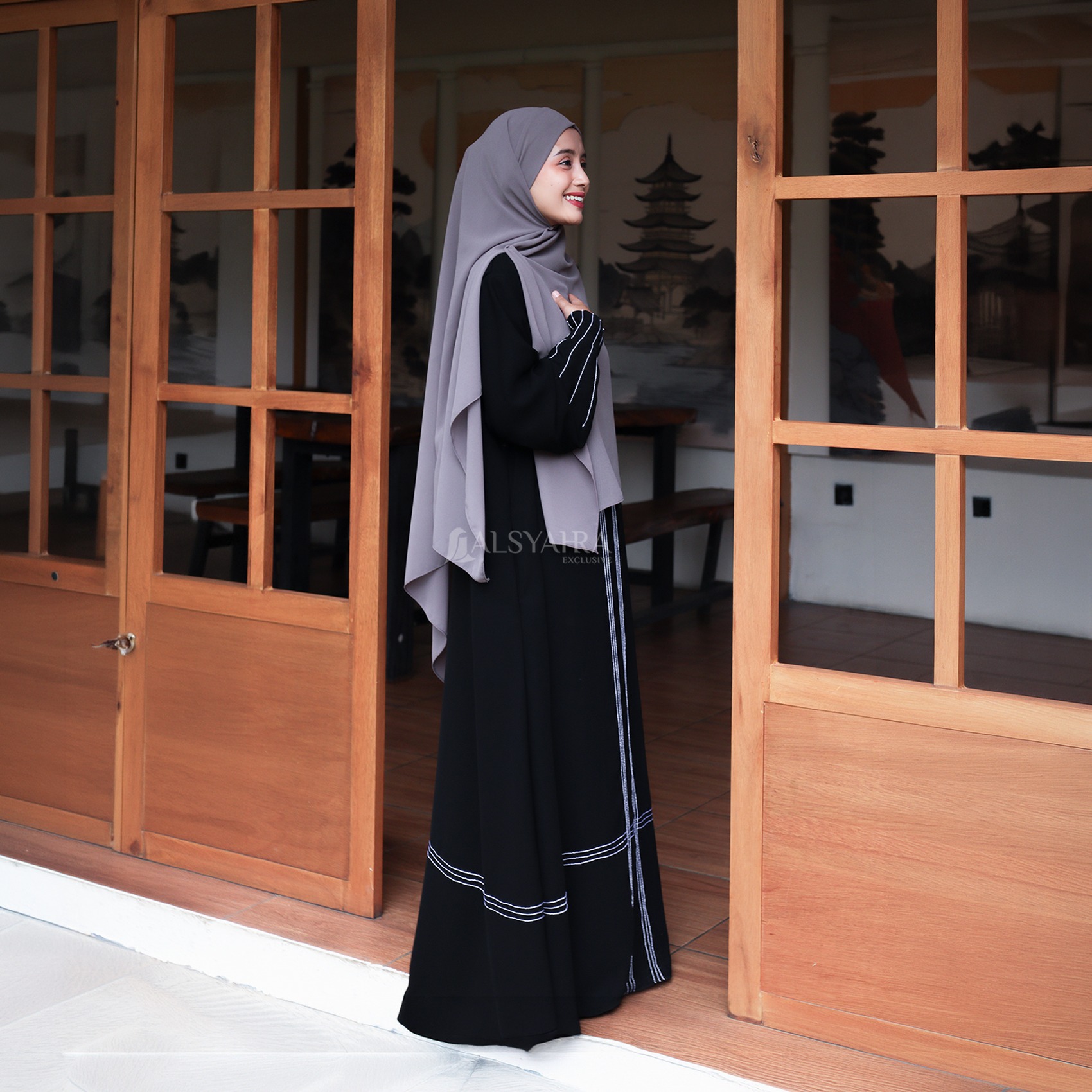 Alsyahra Exclusive - Abaya Gamis Syari Zayyara Line Jetblack