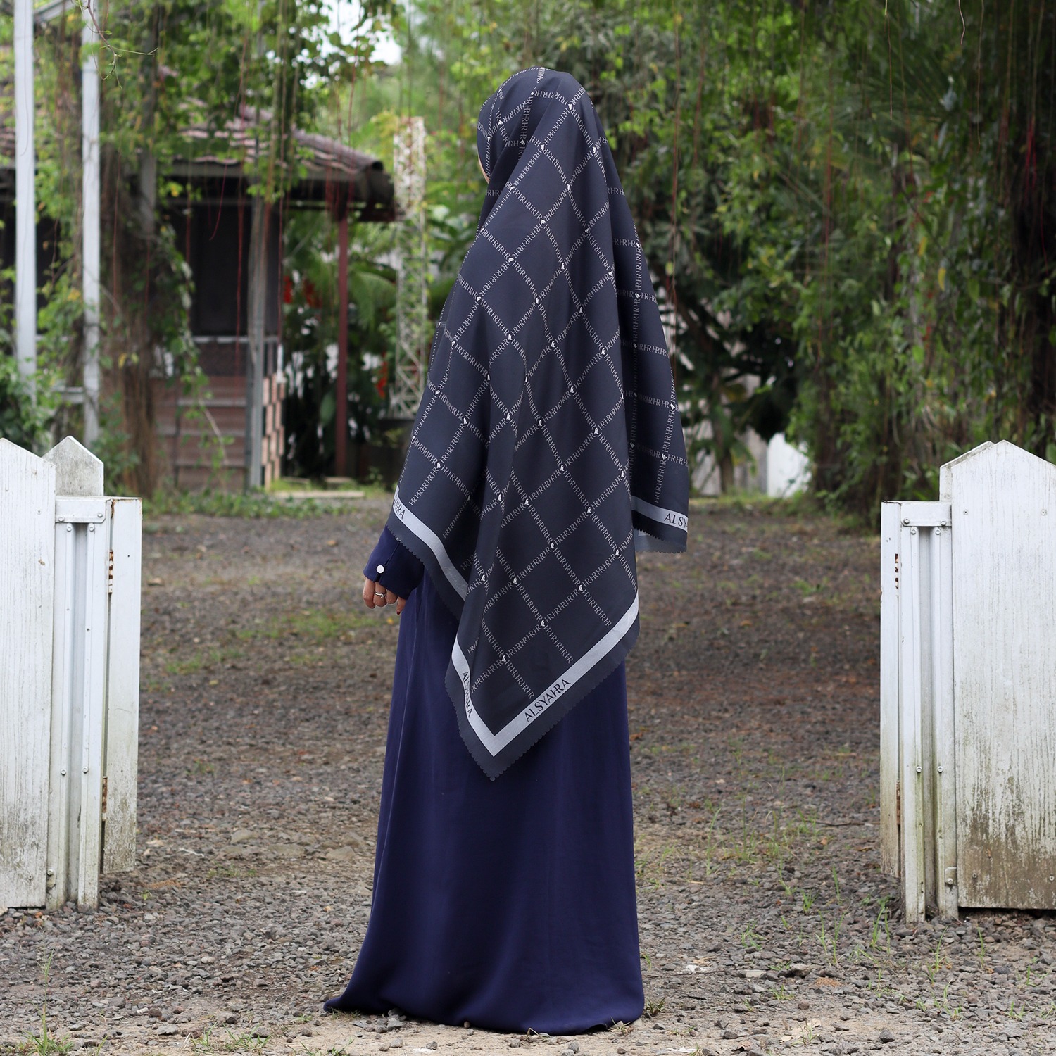 Alsyahra Exclusive Jilbab HR Luxe Hijab Voile Kerudung Segi Empat Premium