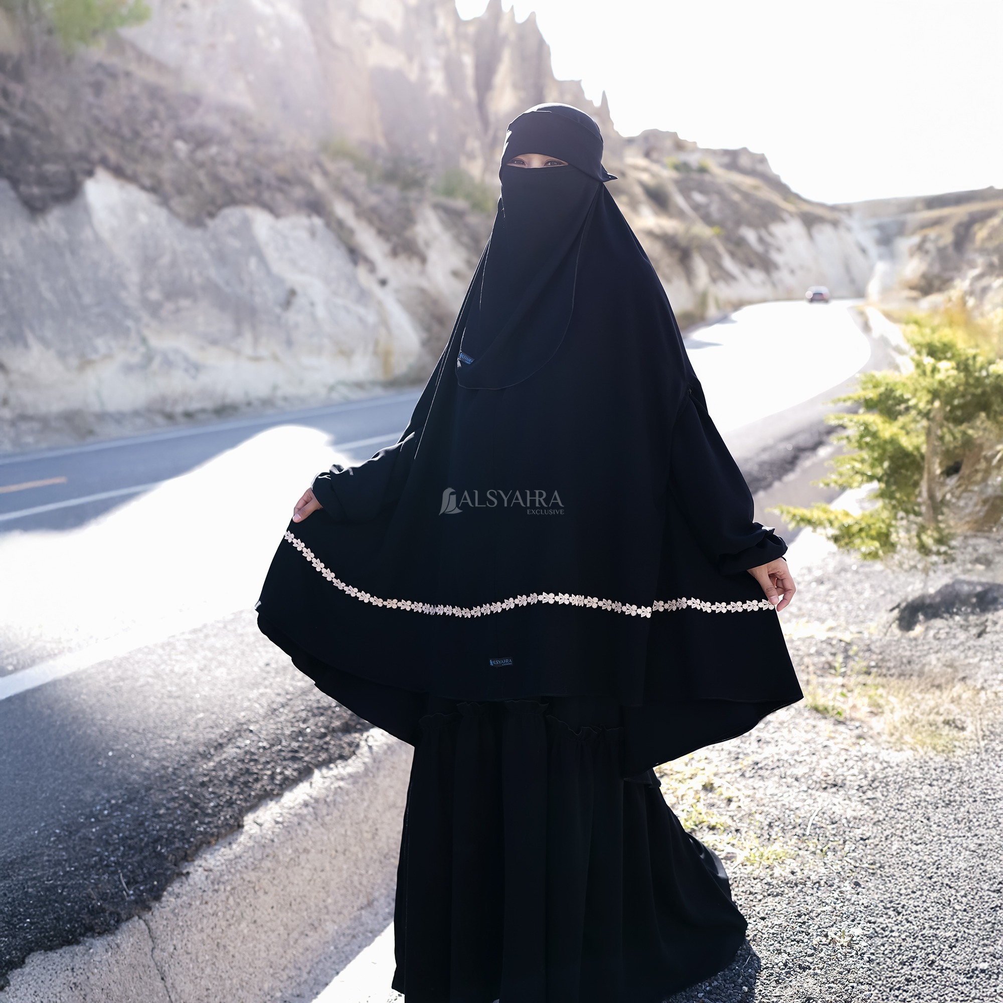 Alsyahra Exclusive - Set Khimar Syari Handzipper Nailah Niqab Poni Soft Jetblack Size XXL