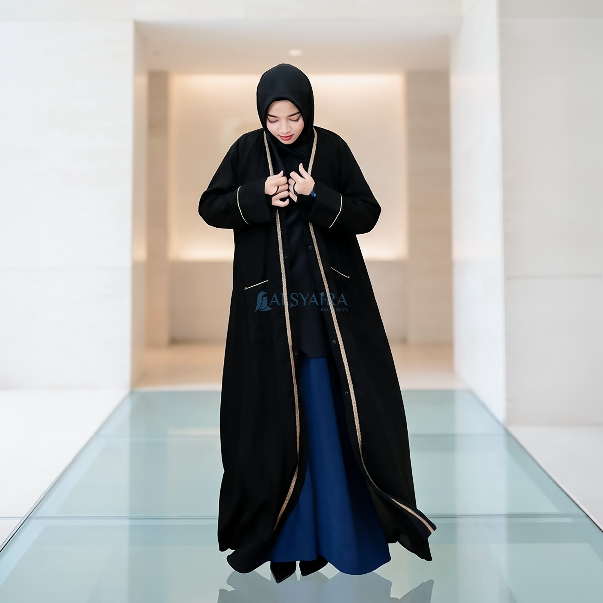 Alsyahra Exclusive - Long Outer Max Umroh Kiswah List Gold Jetblack