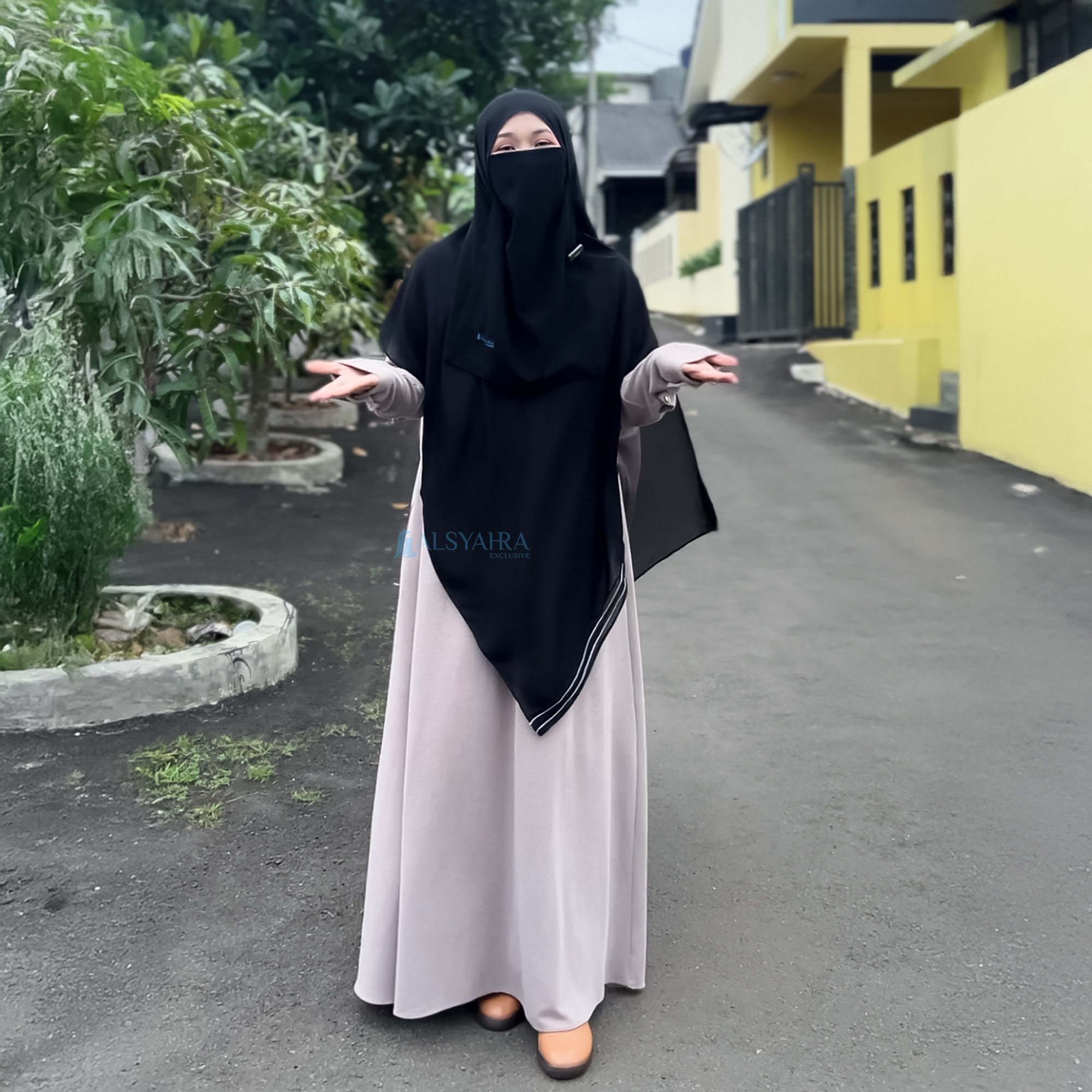 Alsyahra Exclusive - Set Pashmina Syari Eidelina List White Cadar Sifon Silk Jetblack Arab