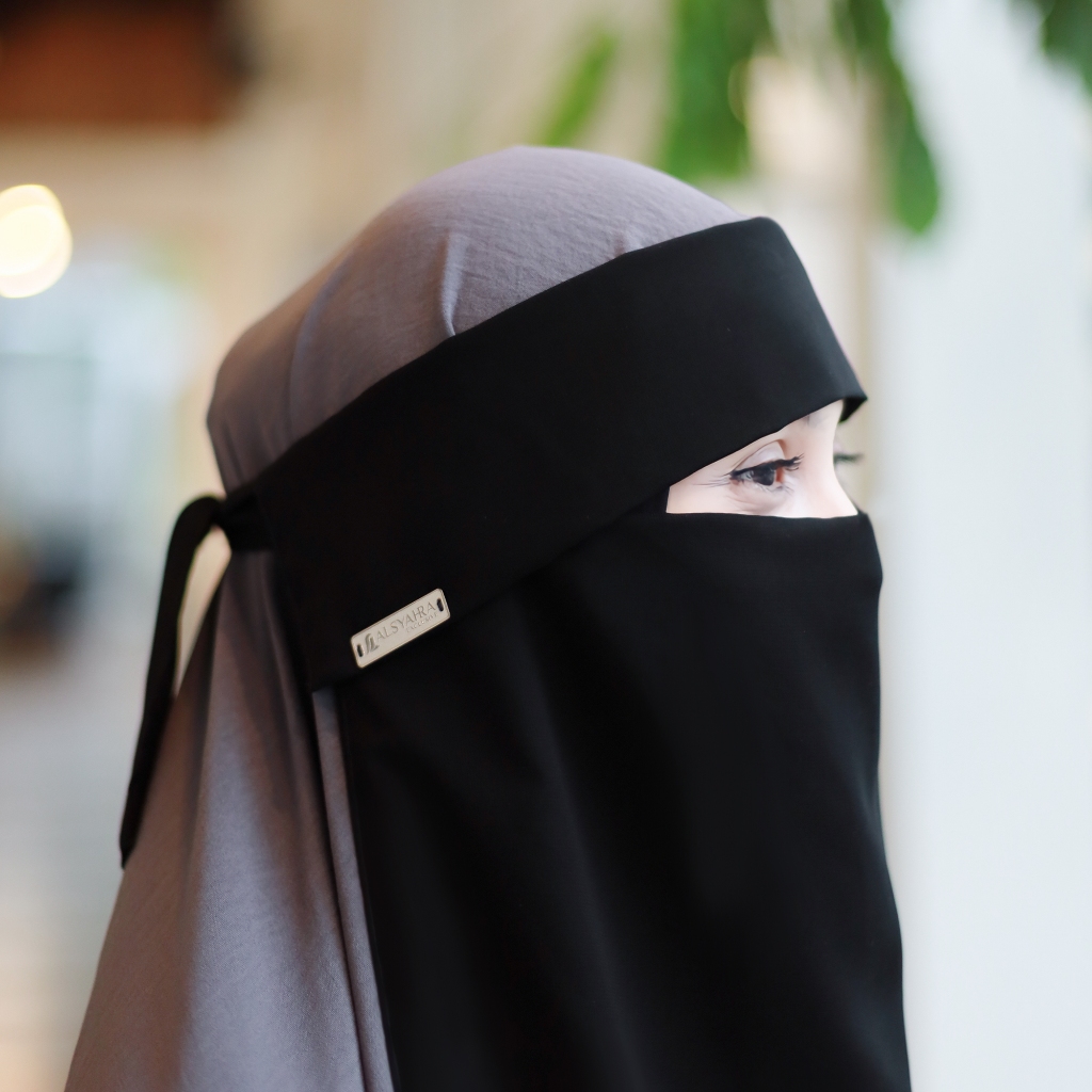 Alsyahra Exclusive - Niqab Poni List Gold Sifon Silk Jetblack Arab