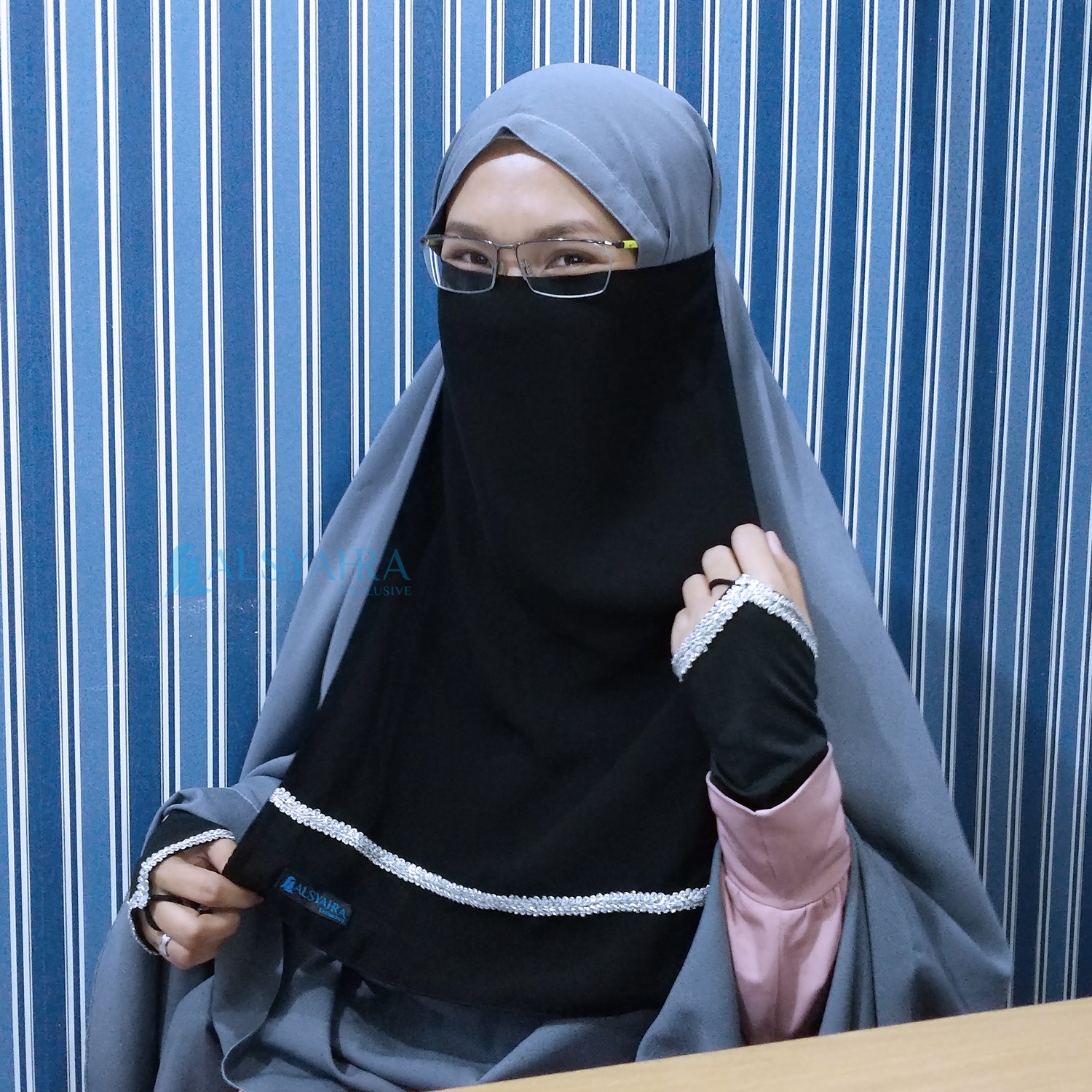 Alsyahra Exclusive - Cadar Karet Zahrah Sifon Silk Jetblack Arab