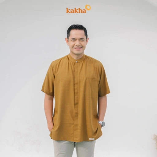 Image of Kakha x Dude Harlino - Koko Ayah Pendek Borneo / Baju Koko Ayah / Baju Muslim / Baju Couple Keluarga