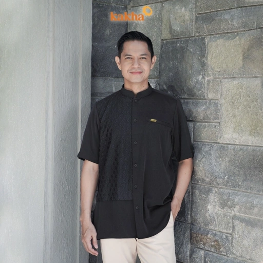 Image of Kakha x Dude Harlino - Koko Ayah Pendek Seroja / Baju Koko Ayah / Baju Muslim / Baju Couple Keluarga