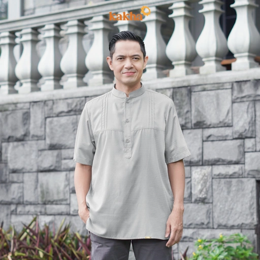 Image of Kakha x Dude Harlino - Koko Ayah Pendek Kenanga / Baju Koko Ayah / Baju Muslim / Baju Couple Keluarga