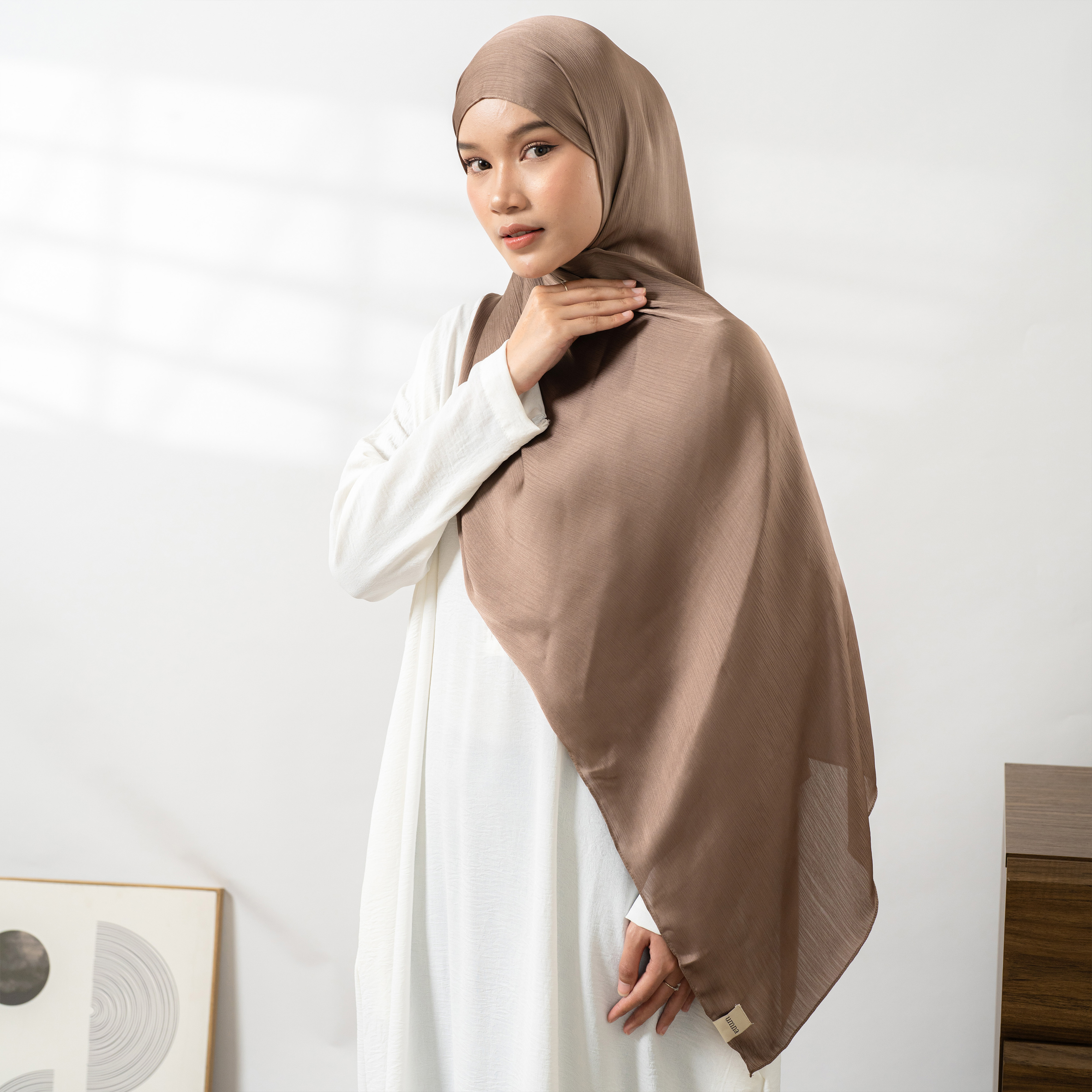 Aleya Hijab Pashmina Crinkle extured Silk melayu malay 185 cm X 75 cm Mewah Premium By Umnawear
