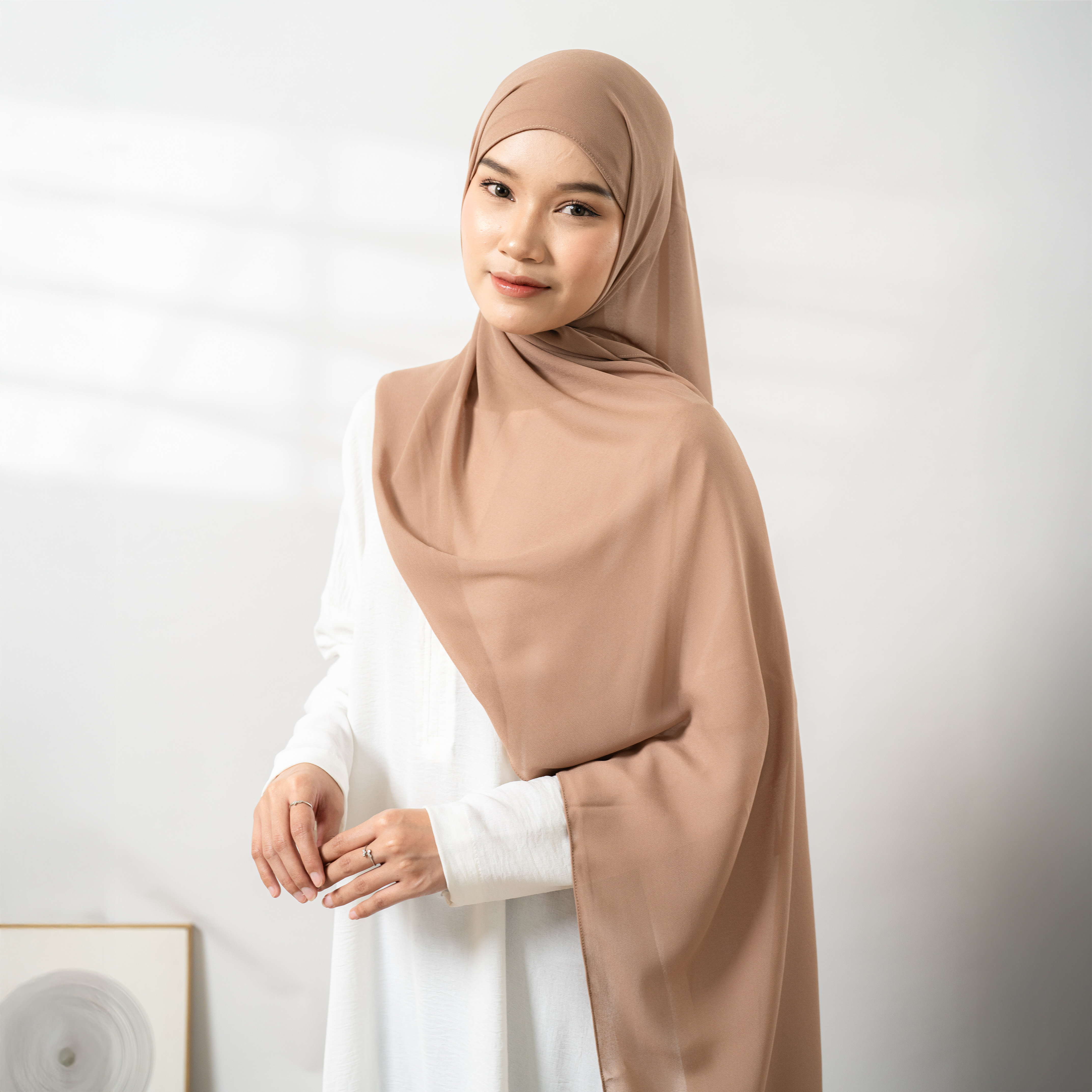 Kaira Pashmina Ceruty Syari | Jilbab Pashmina Jumbo 200x75 cm Plus Cadar By Umnawear