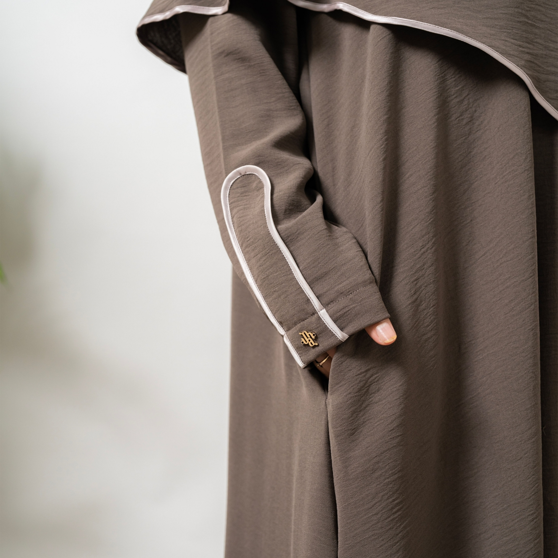Medina Abaya Set List Bergo Instan Dress Syari Haji Umroh Lebaran dan hari Raya Terbaru By Umnawear