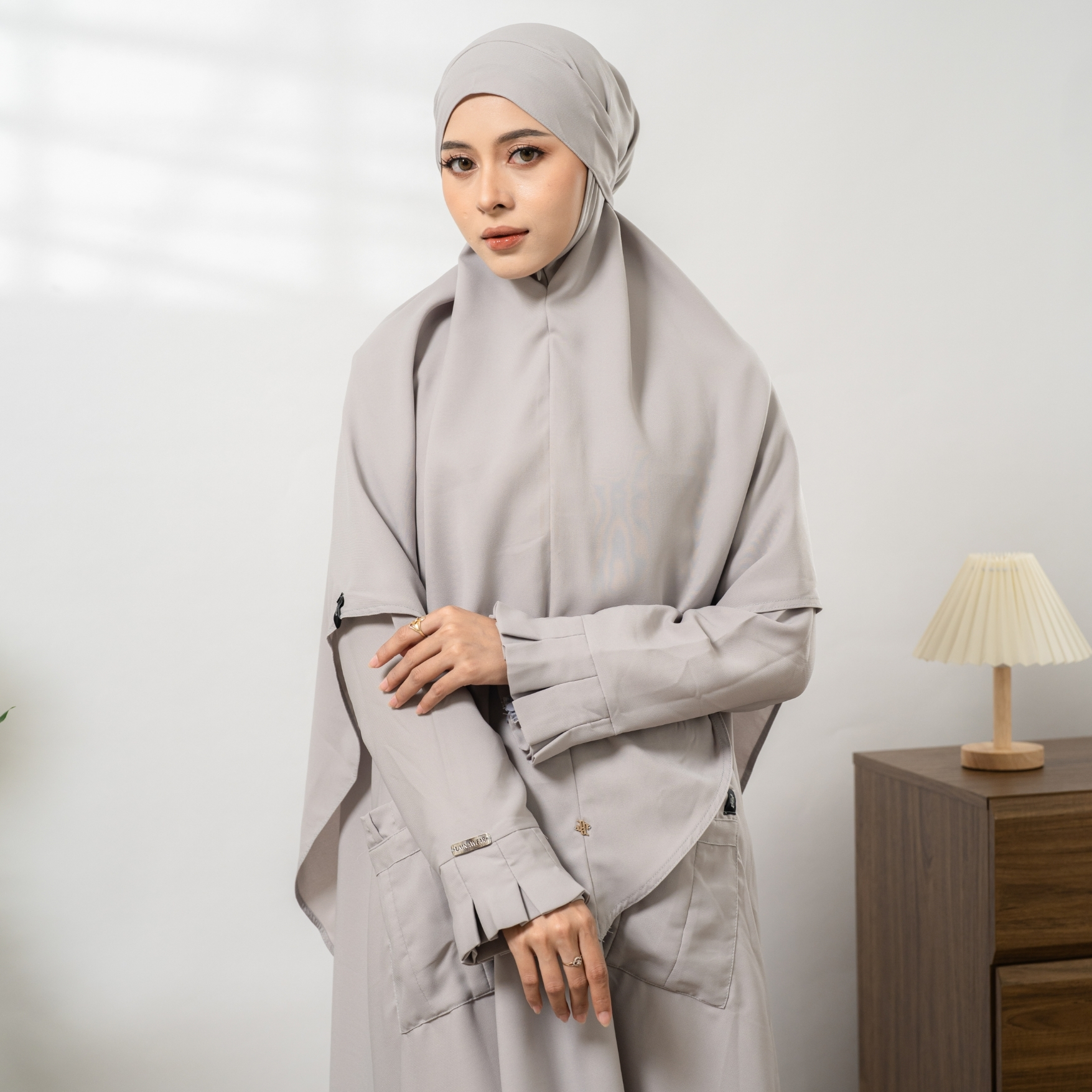 Hanna Abaya Set French Khimar Bahan Natail Gamis Pergelangan Rempel Syari Umroh Lebaran By Umnawear
