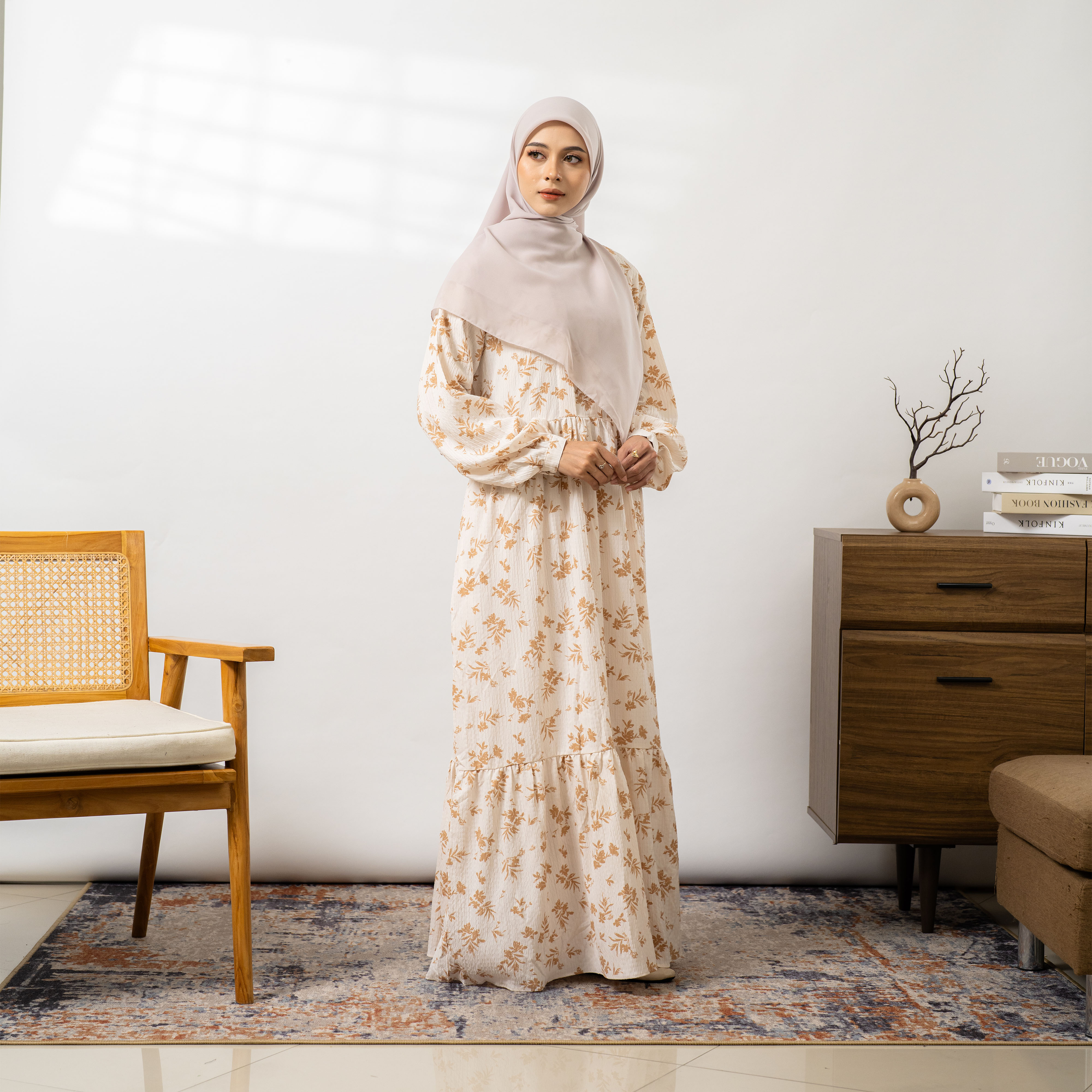 Meira Dress Muslim Motif bunga Syari Busui Friendly Gamis Abaya Sehari - hari Basic by Unnawear