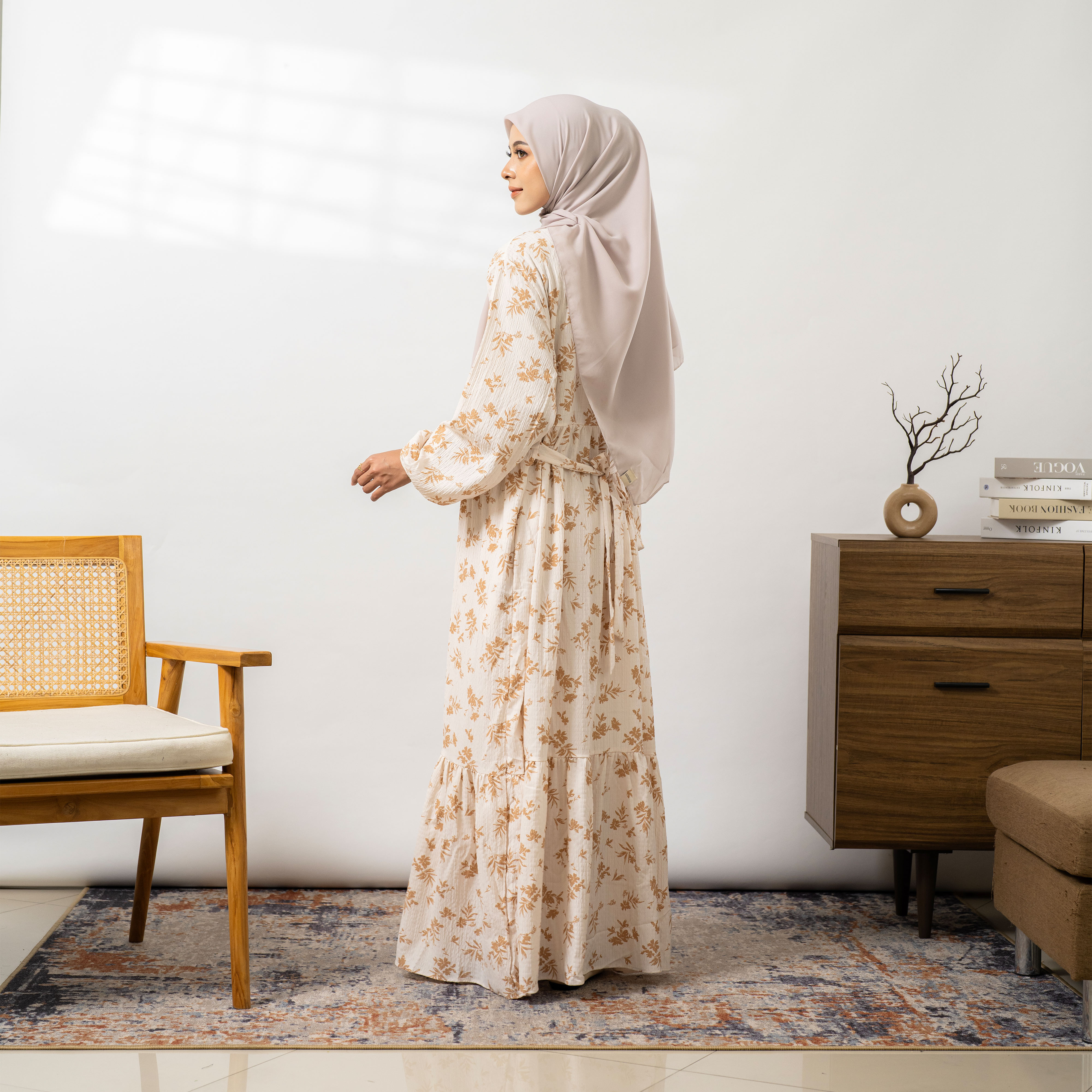 Meira Dress Muslim Motif bunga Syari Busui Friendly Gamis Abaya Sehari - hari Basic by Unnawear