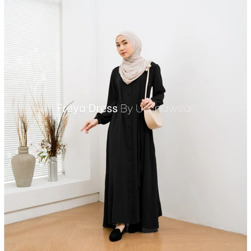 Image of Freya Dress Hitam Wanita Muslimah Crinkle Gamis Tali Pinggang Busui Friendly By Umnawear