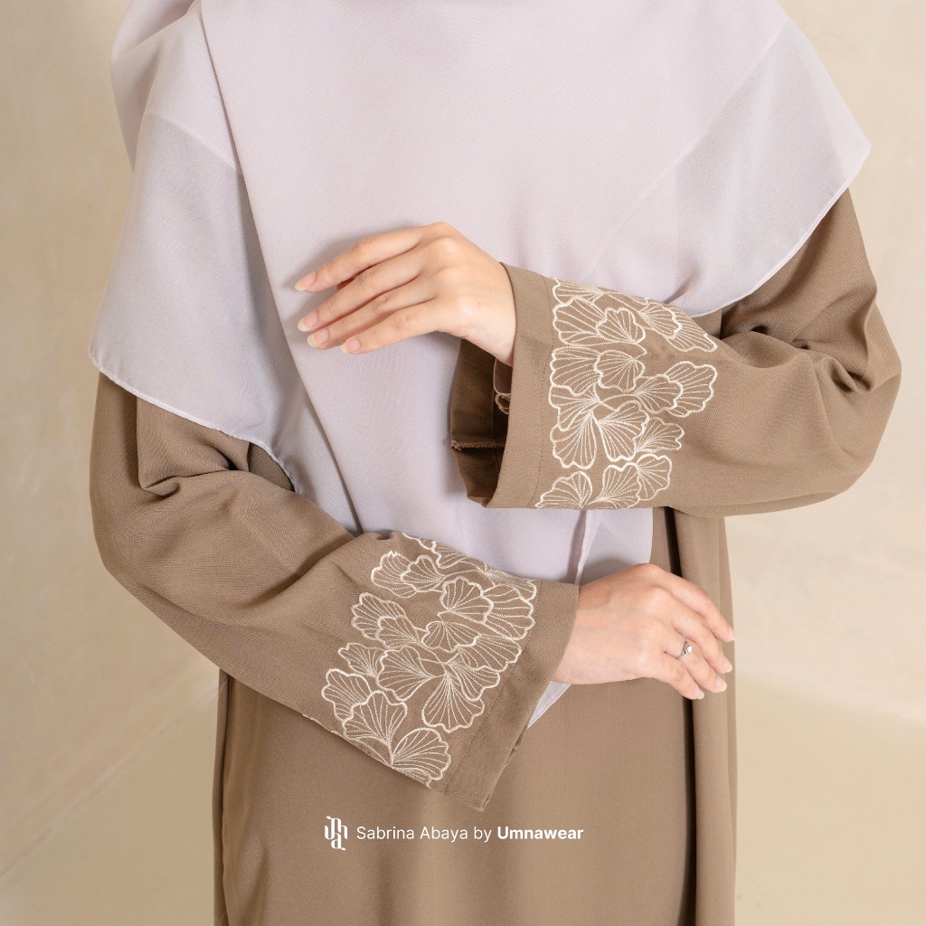 Sabrina Abaya Lengan Bordir Simple Premium Gamis Lebaran Raya Bahan Natail Syari Umroh By Umnawear
