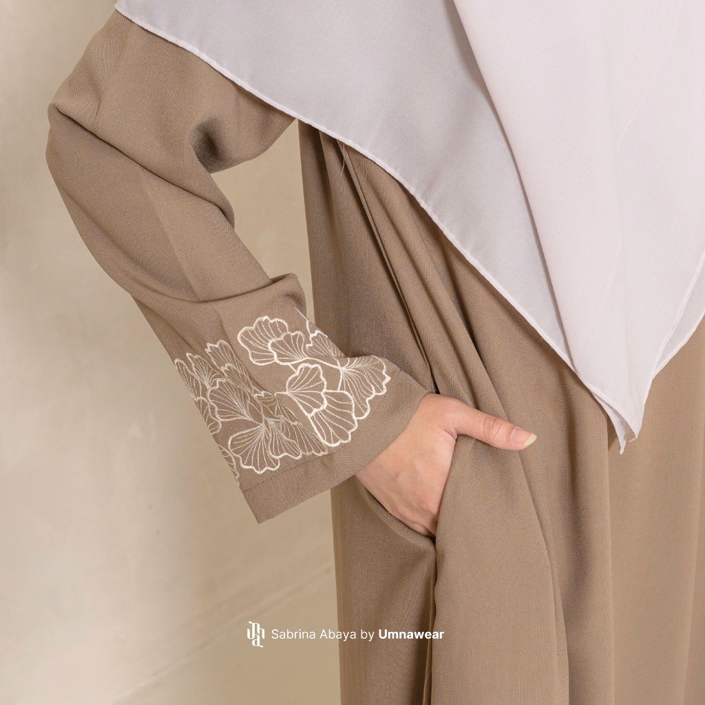 Sabrina Abaya Lengan Bordir Simple Premium Gamis Lebaran Raya Bahan Natail Syari Umroh By Umnawear