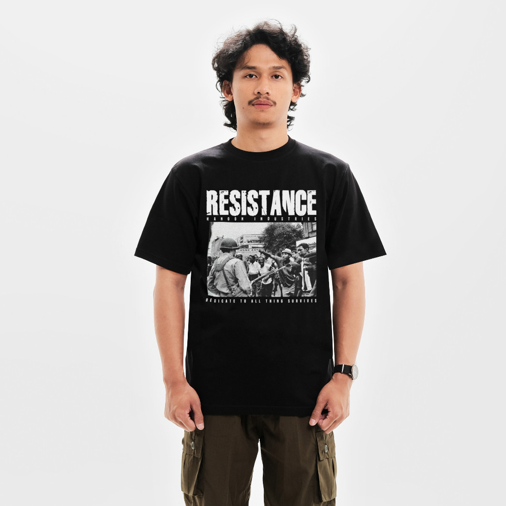 T-Shirt - Resistance