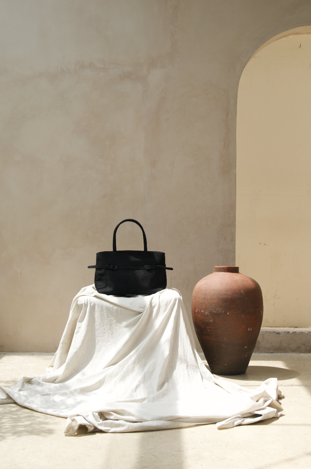 Cosette Structure Tote - Black