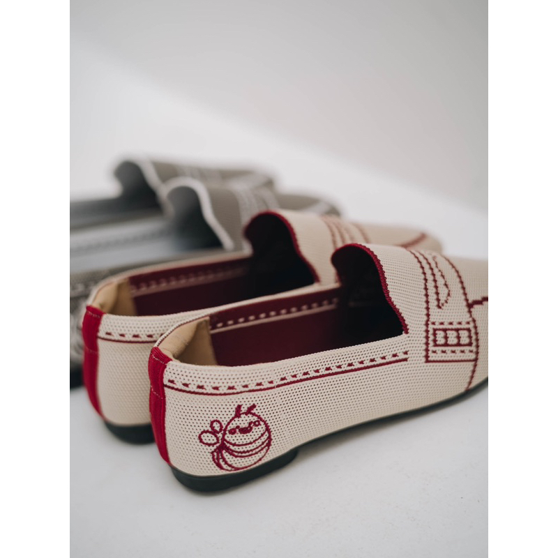 SAVA x THE OVERTEE | Sewing Flatshoes
