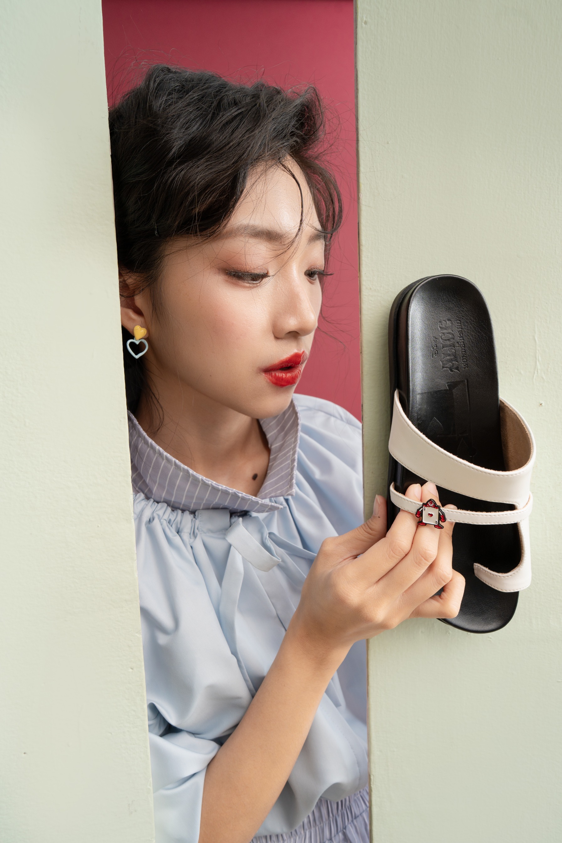 SAVA - Alice in Wonderland I Dad Sandal