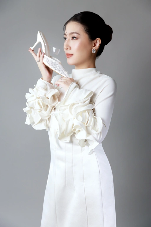 Image of SAVA x SILVIA SIANTAR l CRYSTAL STARDUST HEELS