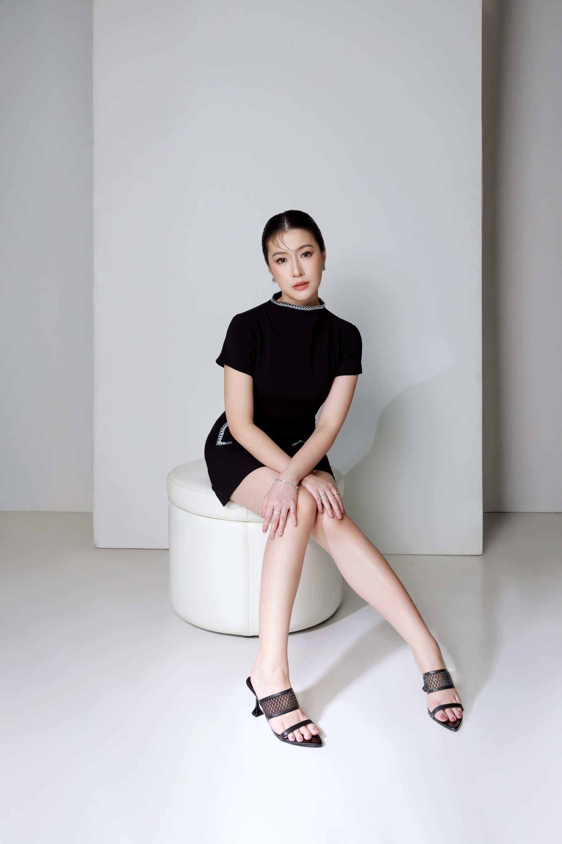 SAVA x SILVIA SIANTAR l CRYSTAL CONSTANCE HEELS