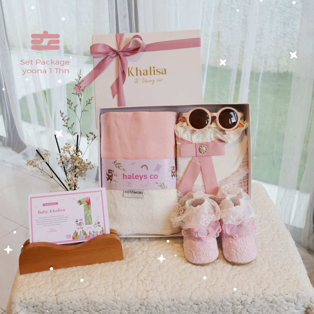 Yoona 1 Years
